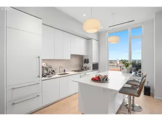 Photo #1: 21231626 Listing 