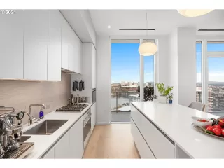 Photo #2: 21231626 Listing 