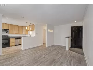 Photo #3: 21231637 Listing