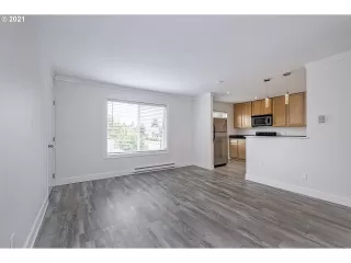 Photo #6: 21231637 Listing