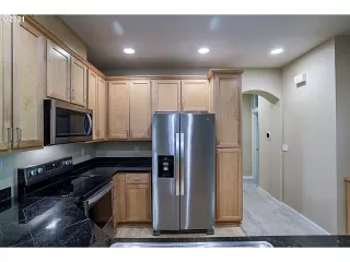 Photo #5: 21232149 Listing 