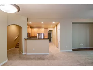 Photo #6: 21232149 Listing 