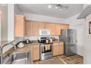 Photo #3: 21232217 Listing