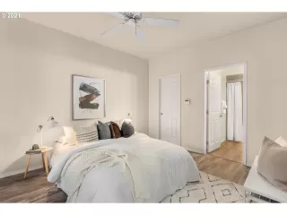 Photo #5: 21232217 Listing