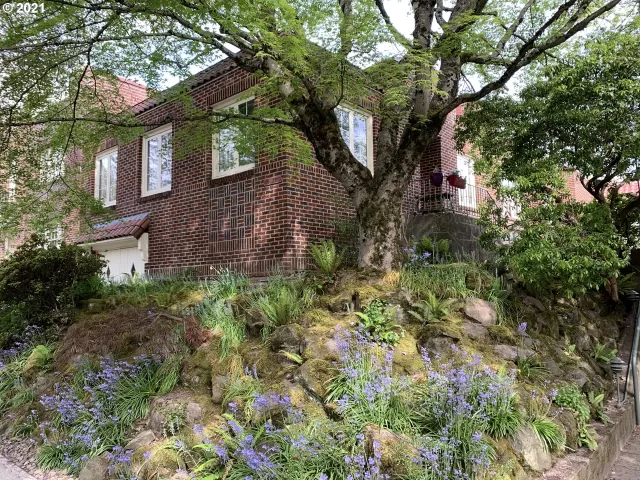 MLS: 21232386 Condo For Sale