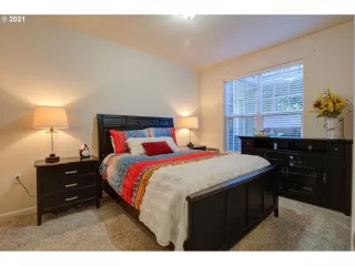 Photo #3: 21232683 Listing