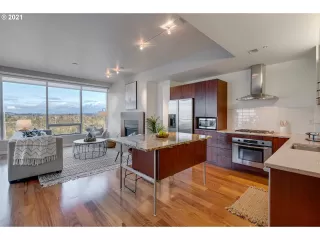 Photo #5: 21232917 Listing 