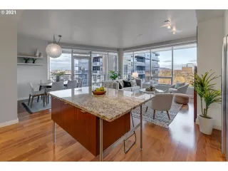 Photo #6: 21232917 Listing 