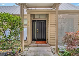 Photo #2: 21233344 Listing