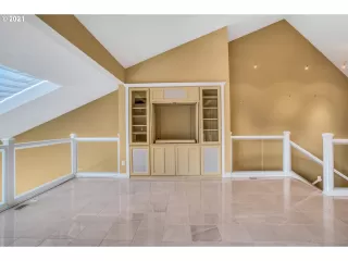 Photo #4: 21233344 Listing