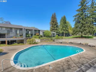 Photo #1: 21233588 Listing 