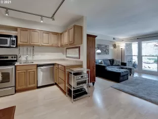 Photo #3: 21233588 Listing 