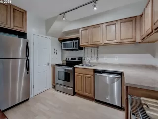 Photo #4: 21233588 Listing 