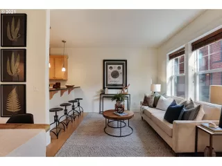 Photo #2: 21235326 Listing 