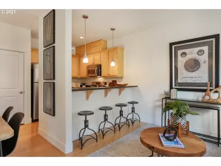 Photo #3: 21235326 Listing 