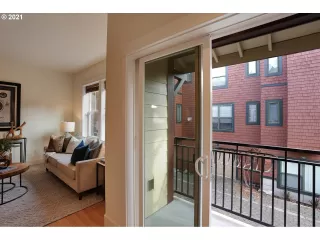 Photo #6: 21235326 Listing 
