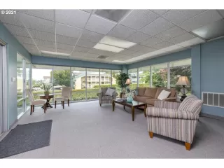 Photo #4: 21236278 Listing