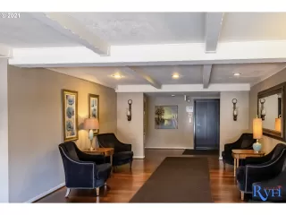 Photo #1: 21236970 Listing