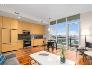 Photo #4: 21237274 Listing