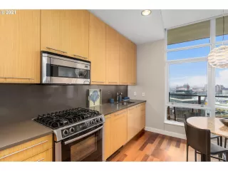 Photo #6: 21237274 Listing