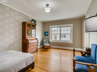 Photo #6: 21238250 Listing