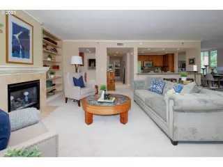 Photo #2: 21238341 Listing