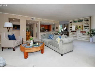 Photo #3: 21238341 Listing