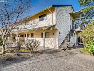 Photo #2: 21238629 Listing