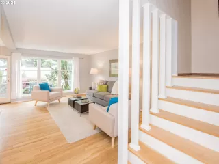 Photo #2: 21239427 Listing