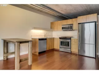 Photo #4: 21239526 Listing 