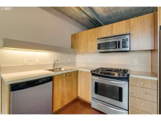 Photo #5: 21239526 Listing 