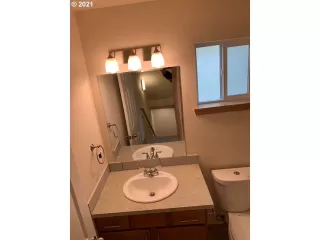 Photo #2: 21240483 Listing 