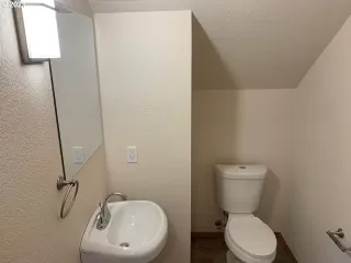 Photo #5: 21240483 Listing 