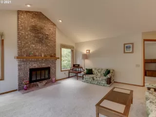 Photo #2: 21240994 Listing 