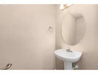 Photo #6: 21241343 Listing