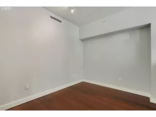 Photo #4: 21241555 Listing 