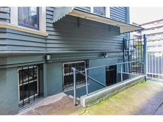 Photo #3: 21241713 Listing