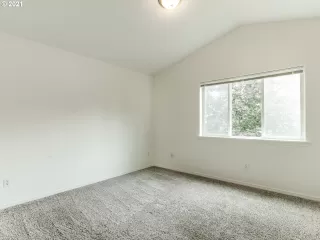 Photo #6: 21242758 Listing