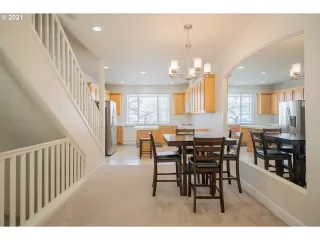 Photo #3: 21242814 Listing