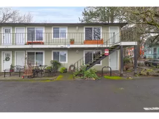 Photo #1: 21242835 Listing