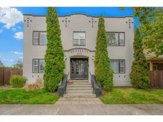 More Details about MLS # 21243205 : 4763 N LOMBARD ST 7