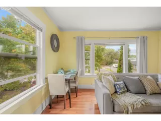 Photo #4: 21243205 Listing 