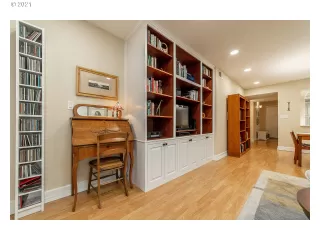 Photo #2: 21243327 Listing