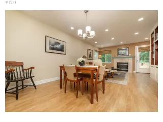 Photo #4: 21243327 Listing