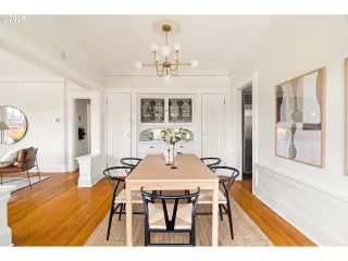 Photo #5: 212435545 Listing 