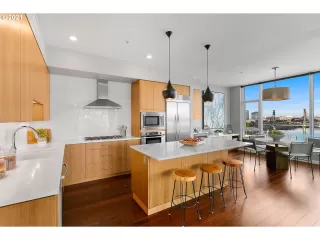 Photo #3: 21244503 Listing 