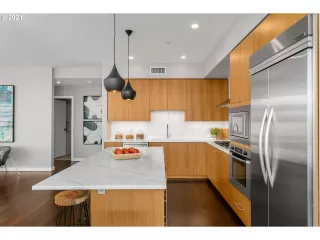 Photo #4: 21244503 Listing 