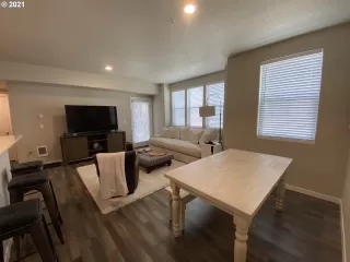 Photo #5: 21244806 Listing 