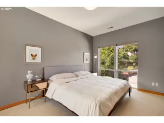 Photo #6: 21245017 Listing