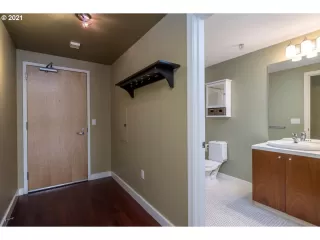 Photo #3: 21245639 Listing